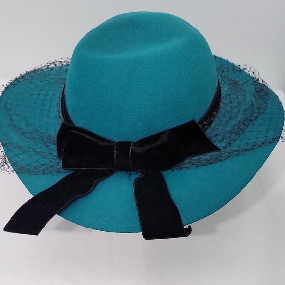 Vintage 80\'s Liz Claiborne Hat Wool Made In Usa with Black Netting and Bow main image 7